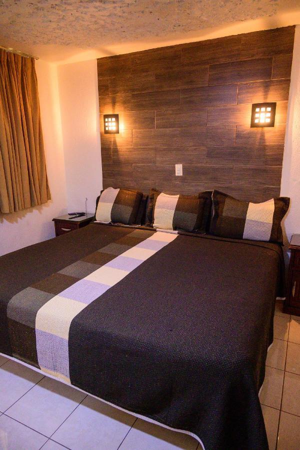 Hotel Acuario En Ocotlan Экстерьер фото