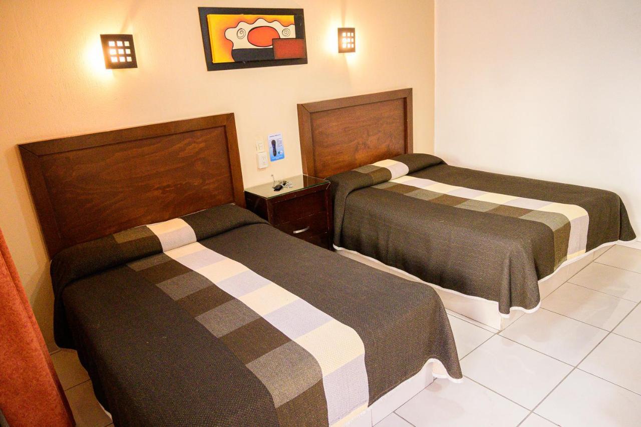 Hotel Acuario En Ocotlan Экстерьер фото