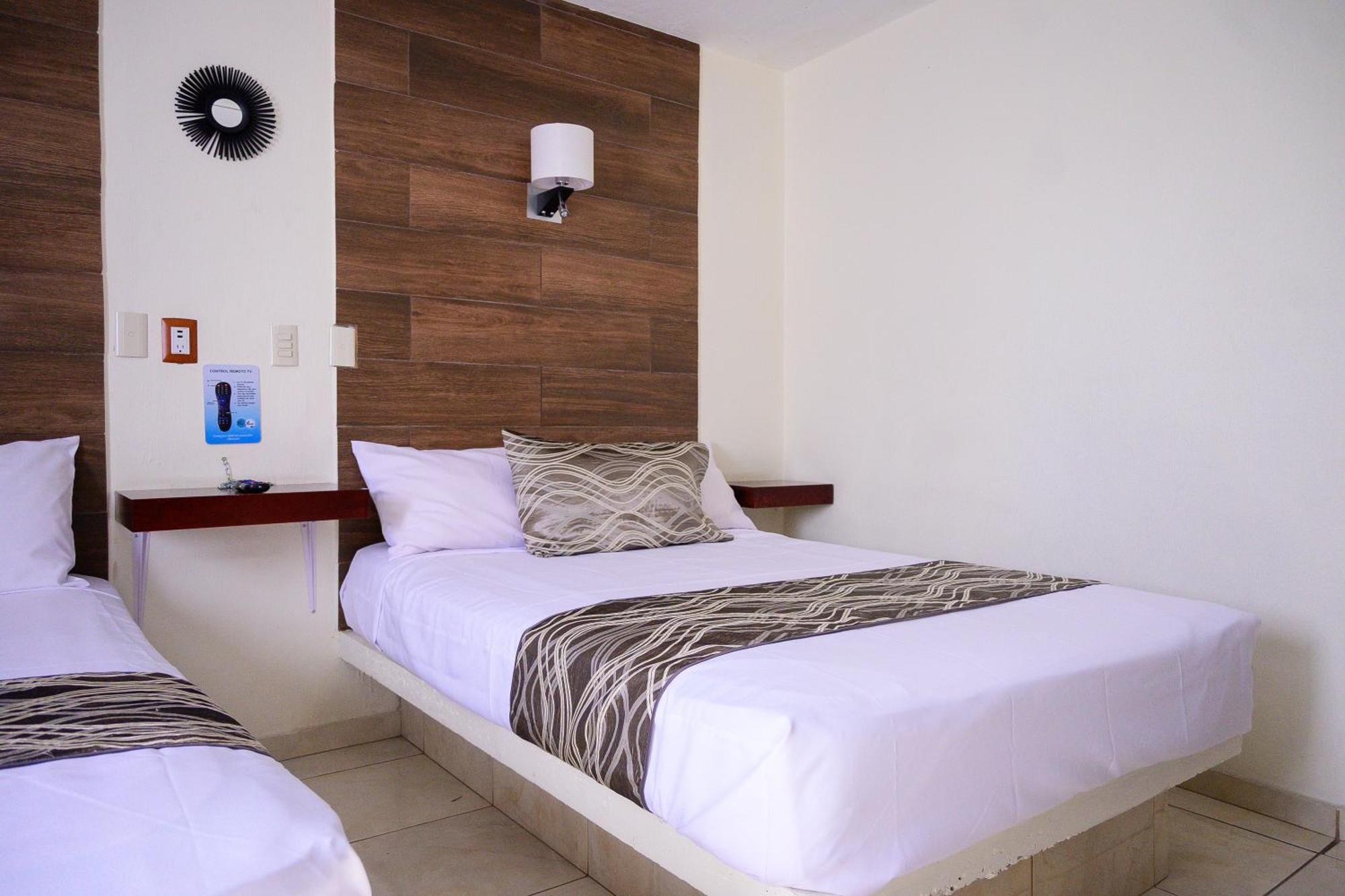 Hotel Acuario En Ocotlan Экстерьер фото
