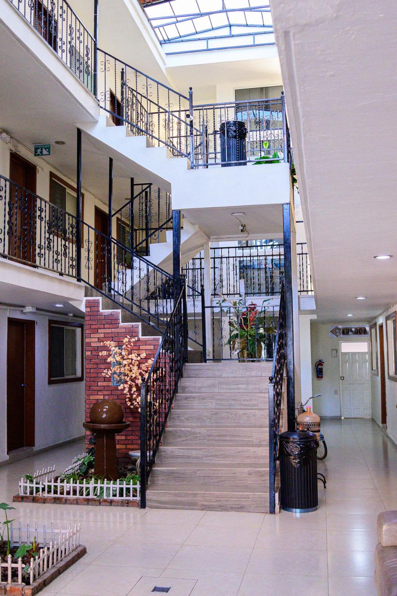 Hotel Acuario En Ocotlan Экстерьер фото