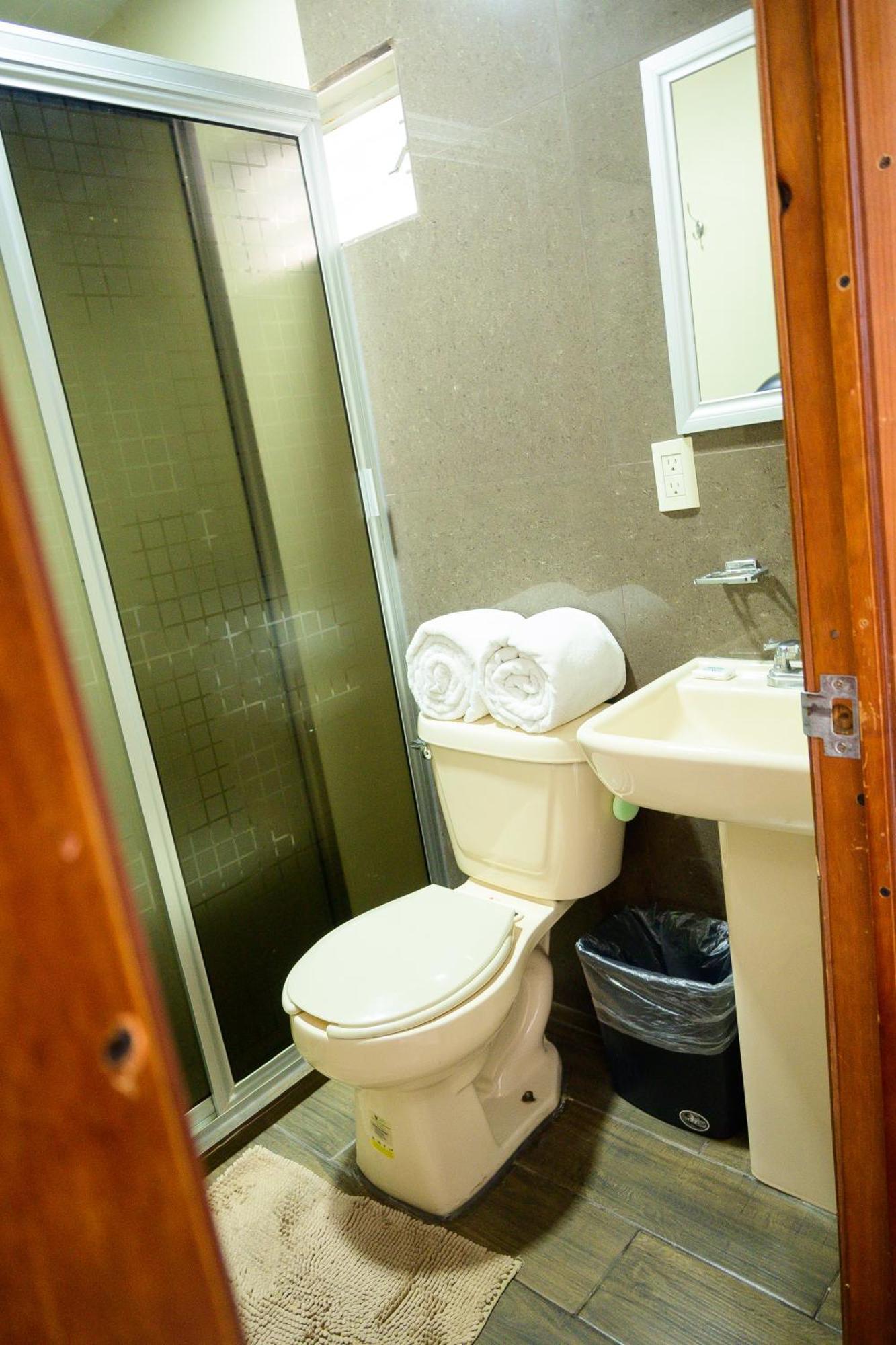 Hotel Acuario En Ocotlan Экстерьер фото